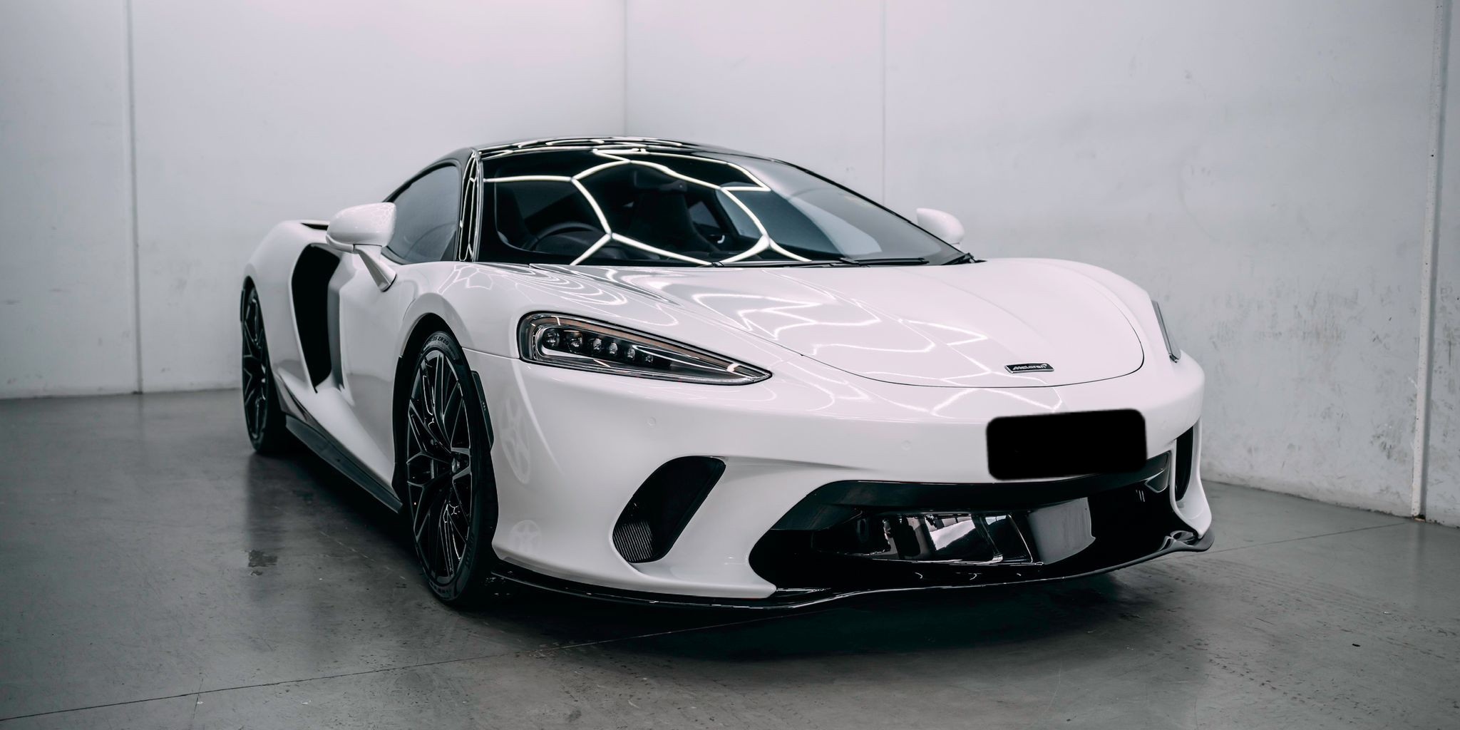 McLaren GT